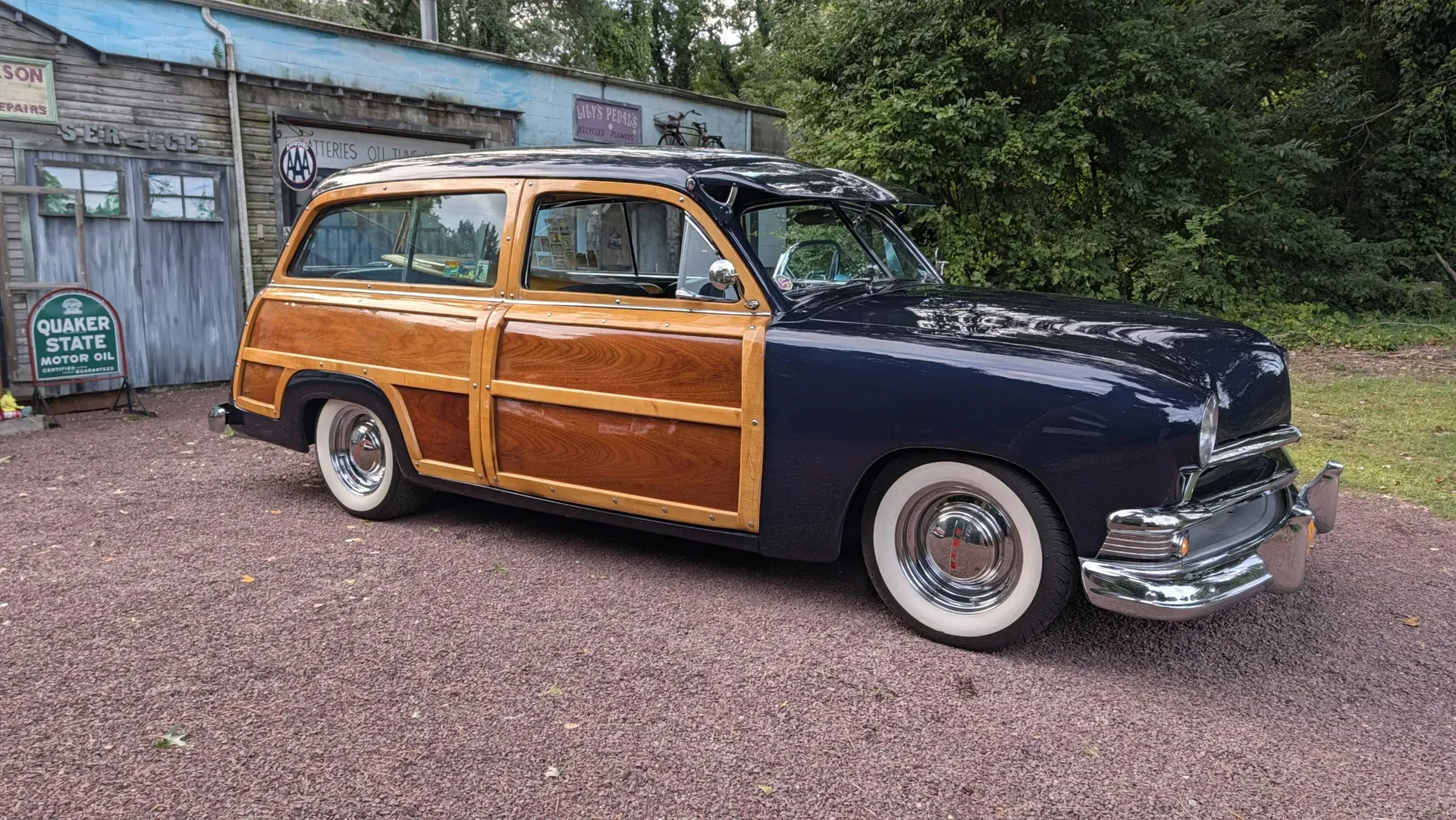1950 Ford Country Squire Woody 5.7L Corvette V8 Restomod | Hemmings